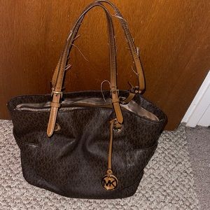 MK purse! 👜